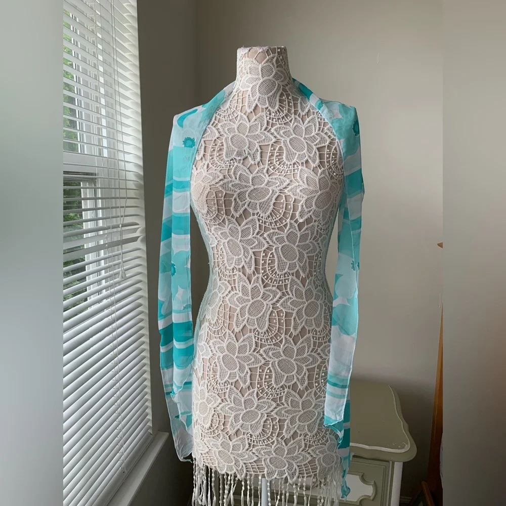 NEOT Kirks Folly Springtime Splendor Scarf Blue White Sheer Chiffon Beach Summer - Picture 3 of 7